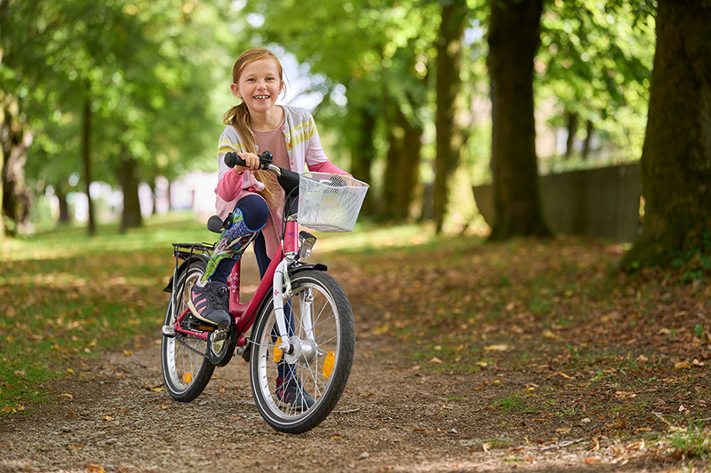 Fahrrad fahren mit Orthese